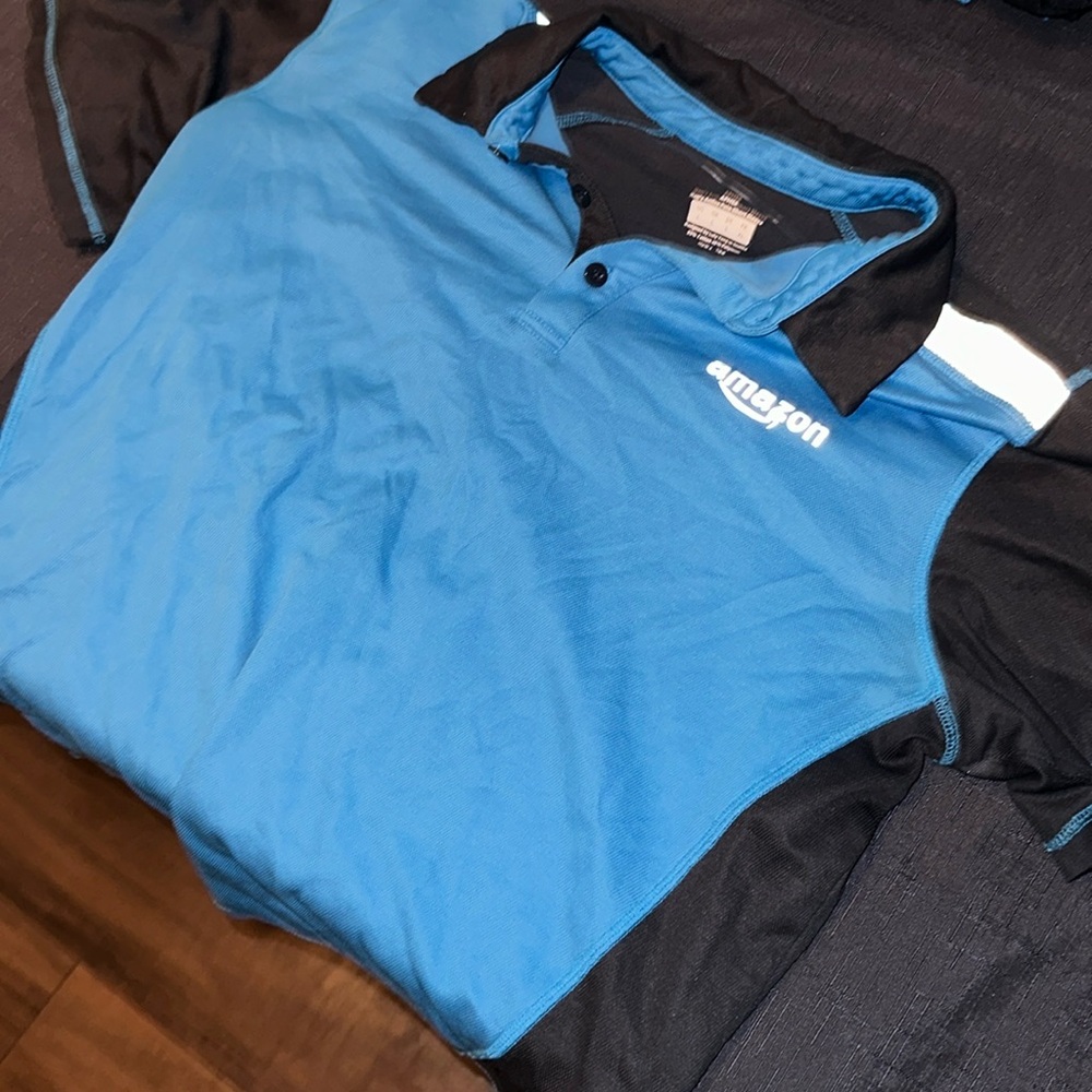 Amazon Delivery Polo
